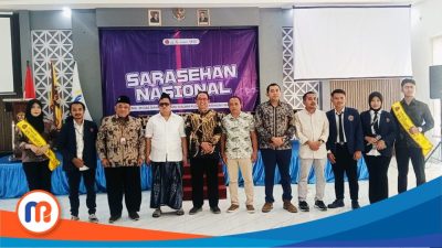 Photo bersama Rektor Unira, Dr. Drs. Ec. Ghazali, bersama para tokoh yang hadir di acara saresahan tersebut