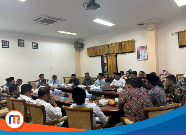 Suasana adiensi Barisan Pemuda Peduli Desa (BPPD) Kecamatan Banyuates bersama DPRD Sampang