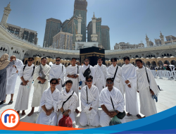 Putra Pengasuh Pesantren Al-Khoziny Ikut Badal Umroh untuk Santri Korban Runtuhnya Mushala