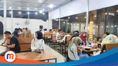Antusias Pengunjung memenuhi cafe time
