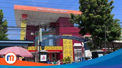 Rumah Sakit Umum Daerah (RSUD) dr. H. Moh. Anwar Sumenep yang beralamat di Jl. DR. Cipto No.42, Gudang, Kolor, Kec. Kota Sumenep