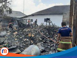 Deretan Toko di Ganding Sumenep Ludes Terbakar, Kerugian Capai Rp1,5 Miliar