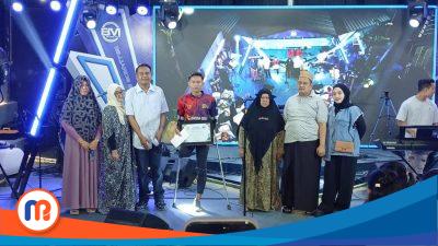 BM Billiard & Cafe, H. Mohammad Rofiqi, dan CEO Bawang Emas Group, H. Her