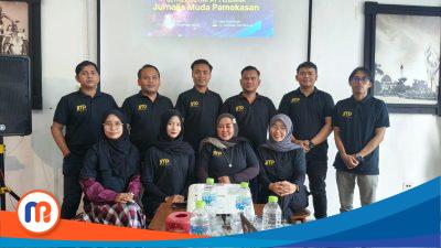 Seluruh pengurus dan anggota JMP