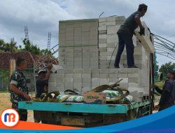 Babinsa Koramil Kota Laksanakan Komsos dengan Pekerja Pembangunan KDKMP di Nyalabu Daya