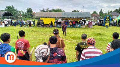 Letkol Kav Agus Wibowo Hendratmoko, S.H., M.Han., secara resmi membuka Lomba Panahan di lapangan SMAN 3 Pamekasan