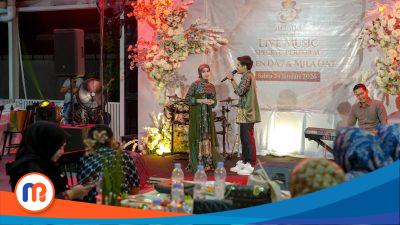 Mohammad Valen Akbar atau Valen dan Mila Nurwanti saat tampil acara Live Music Special Performance yang digelar Arinna Cafe & Resto Sumenep