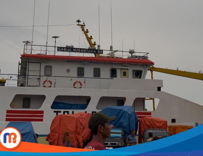 Potret pelabuhan Kalianget yang digunakan warga untuk melintasi daerah kepulauan di Sumenep