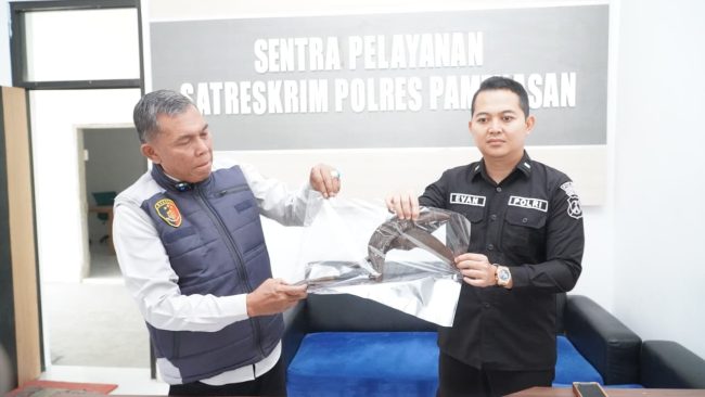 Polisi tampilkan barang bukti (BB) saat Konfrensi pers