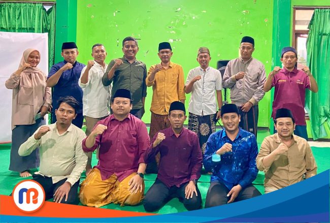 Foto Bersama Lakpesdam Sumenep usai kegiatan kongkow lintas generasi di Kantor PCNU Sumenep