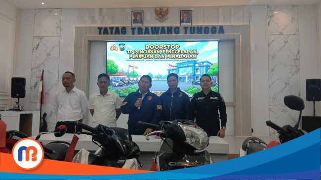 Kasat Reskrim AKP Yoyok Hardianto beserta jajarannya pajang Barang Bukti kasus Curanmor
