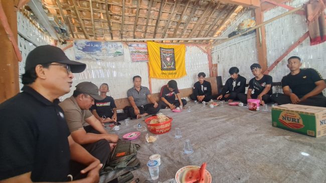 Pengurus Cabang PSHT Pamekasan saat melakukan konsolidasi ke ranting-ranting
