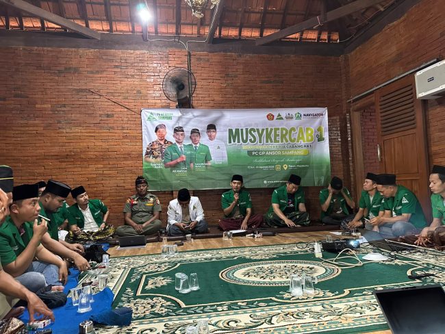 Penguru Cabang GP Ansor Kabupaten Sampang saat menggelar Muskercab ke-1 di Villa Dewi, Pacet, Mojokerto