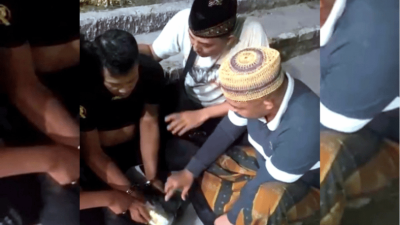 Seorang pria yang diduga memiliki narkotika jenis sabu-sabu seberat 1kg saat ditangkap Tim Ditresnarkoba Polda Jatim di Banyuates, Sampang, Madura. (Doc. Istimewa).